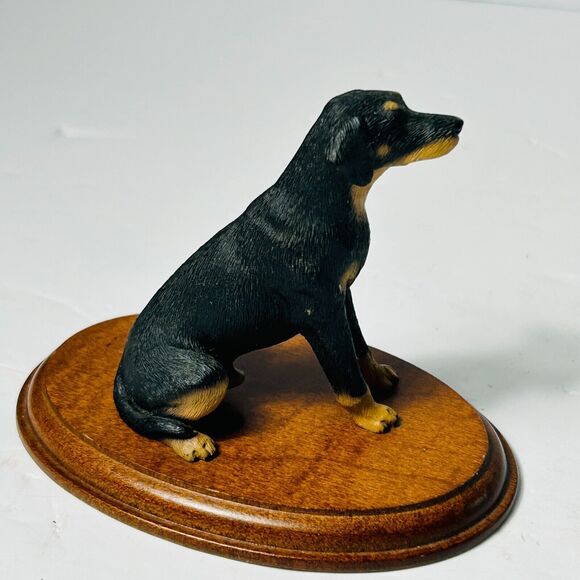 Doberman Pinscher Resin Figurine on Wooden Base Vintage Westland Taiwan 3507 3" - Picture 2 of 7
